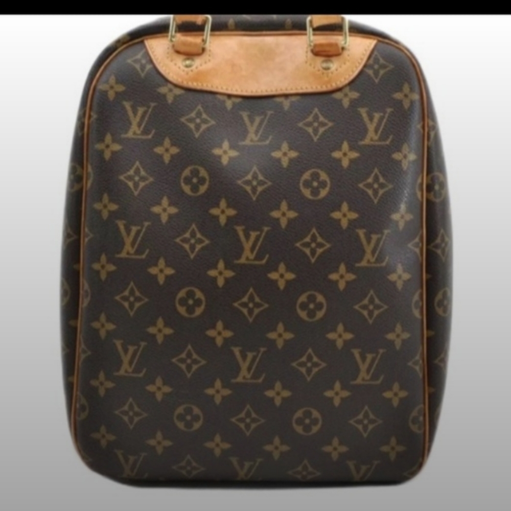 Rare Authentic Louis Vuitton Excursion Bag